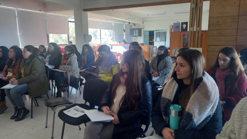 Mayor Tobalaba recibe capacitación sobre el Trastorno del Espectro Autista (TEA)