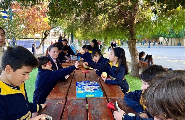Saltar la cuerda, damas y hula-hula: así fue la jornada de “Recreo sin pantallas”