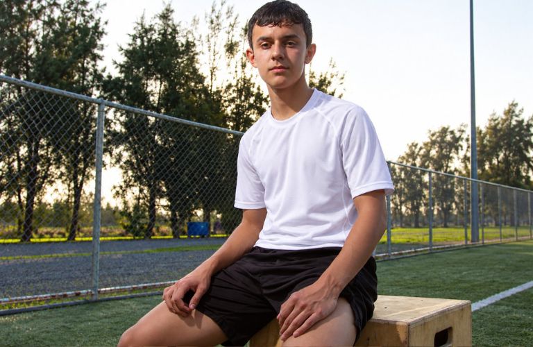 De nuestro colegio hasta Europa: Francisco Cabello vive inédita experiencia futbolística en España