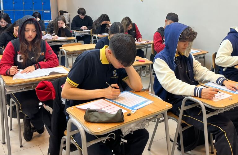 Colegio Mayor Tobalaba recibe pilotaje del DEMRE por tercer año consecutivo